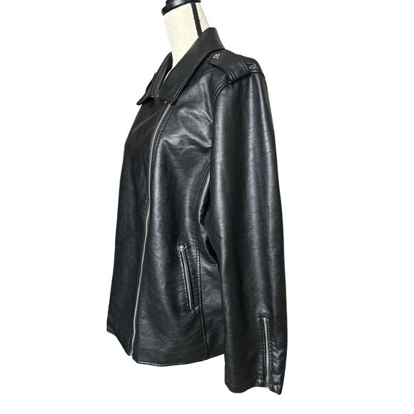 Lane Bryant Black Moto Jacket Vegan Leather Silver Zippers Pockets Size 2X - Picture 8 of 9